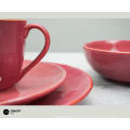 Reaktive glasierte Steinzeugdinner in Rose Red Set in Rose Red